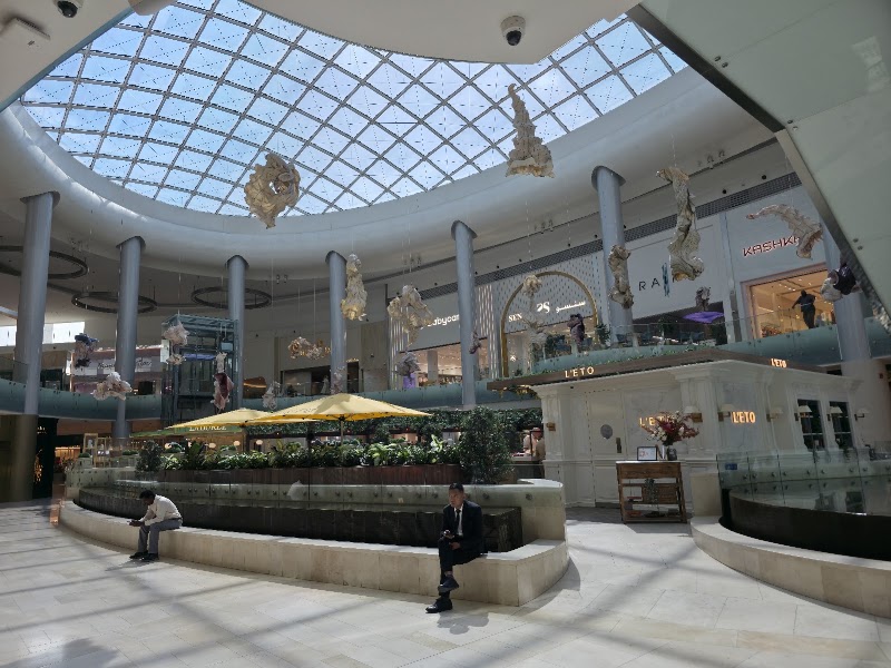 L'ETO - L'ETO, level G - street 1 Sheikh Khalifa Bin Zayed Al Nahyan Hwy - Yas Island - Yas Mall - Abu Dhabi - United Arab Emirates