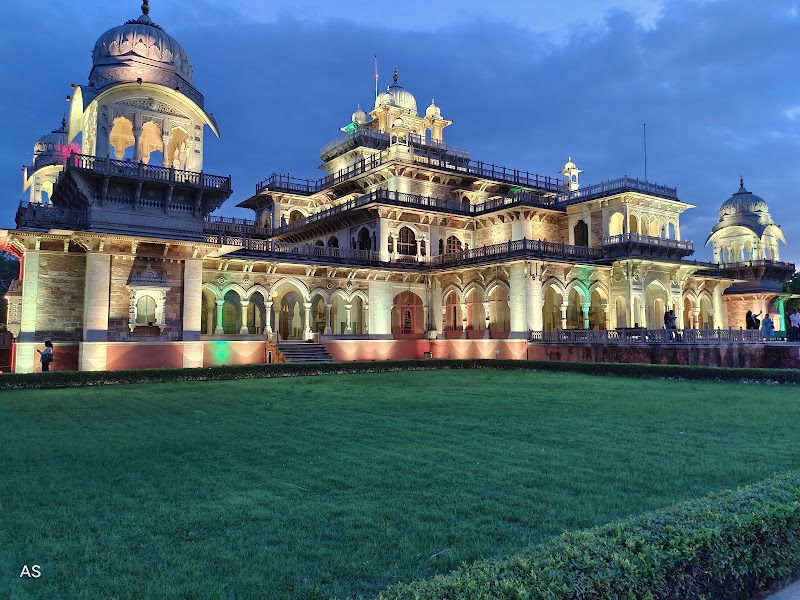 Albert Hall Museum - Albert Hall Museum Ram Niwas Garden, Ashok Nagar, Jaipur, Rajasthan 302004, India