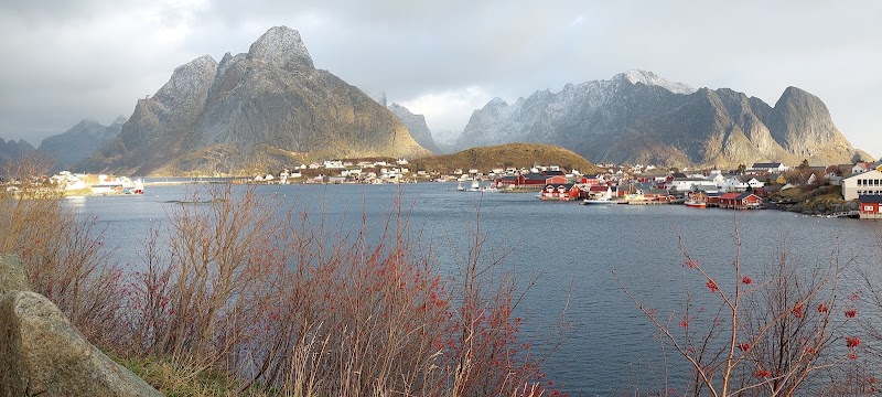 Nasjonal turistveg Lofoten - scenic route Lofoten - start/end - Nasjonal turistveg Lofoten - scenic route Lofoten - start/end, E10, 8326 Myrland, Norway