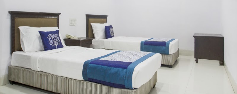 New Srinivasa Residency - New Srinivasa Residency 6-1-1081, Lakdikapul Rd, Ambedkar Colony, Lakdikapul, Hyderabad, Telangana 500004, India