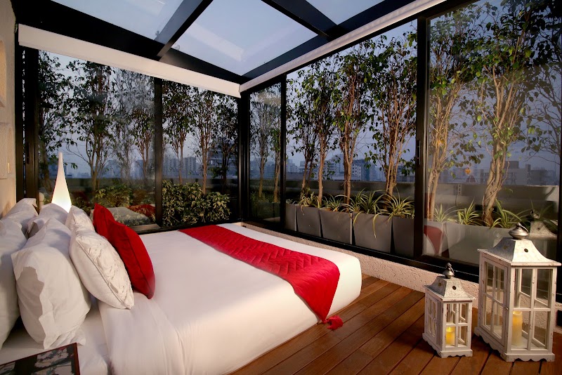 Theory9 - Premium Serviced Apartments in Mumbai | Bandra - Theory9 - Premium Serviced Apartments in Mumbai | Bandra Plot No. 10, Opp Rolex Showroom, Corner of Turner Road, and, St Martins Rd, Bandra West, Mumbai, Maharashtra 400050, India