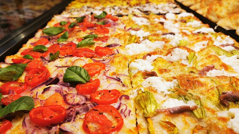 Pizzeria La Boccaccia - Pizzeria La Boccaccia, Via di Santa Dorotea, 2, 00153 Roma RM, Italy