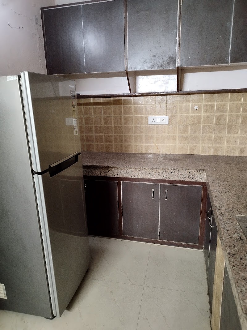 SHRI MARUTI PG - SHRI MARUTI PG Ho, metro station gate, 2, Street No. A96, near Bikaner Sweets, Saidulajab, Saiyad ul Ajaib, Saket, New Delhi, Delhi 110030, India