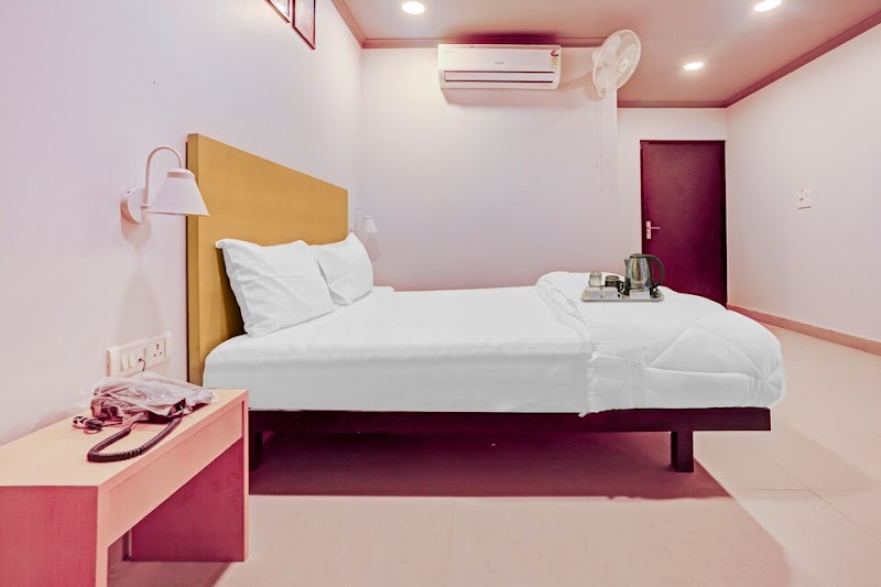 Collection O by OYO One Hotel - Collection O by OYO One Hotel Maharaja Agarsain Marg, Sector 6, Vasundhara, Ghaziabad, Uttar Pradesh 201012, India