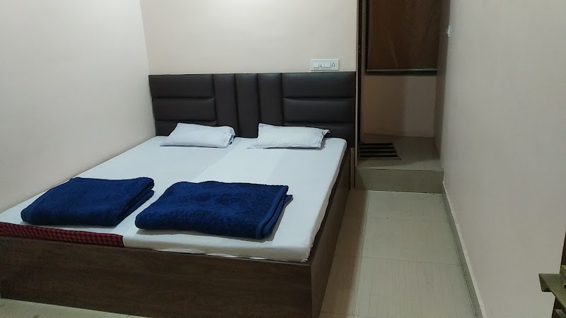 HOTEL BLUE HEAVEN - HOTEL BLUE HEAVEN Jail Rd, Kutchery Chowk, Devendra Nagar, Raipur, Chhattisgarh 492001, India
