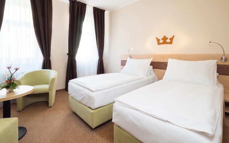 Hotel Česká Koruna - Hotel Česká Koruna, Masarykovo nám. 60, 405 02 Děčín-Děčín 2, Czechia
