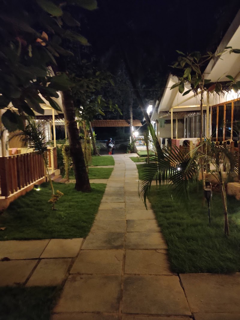 Ton‘s Café and Staycation ( Taste of Nature ) - Ton‘s Café and Staycation ( Taste of Nature ) 225G+3R7, Ourem Rd, Mohanbagh, Palolem, Canacona, Goa 403702, India