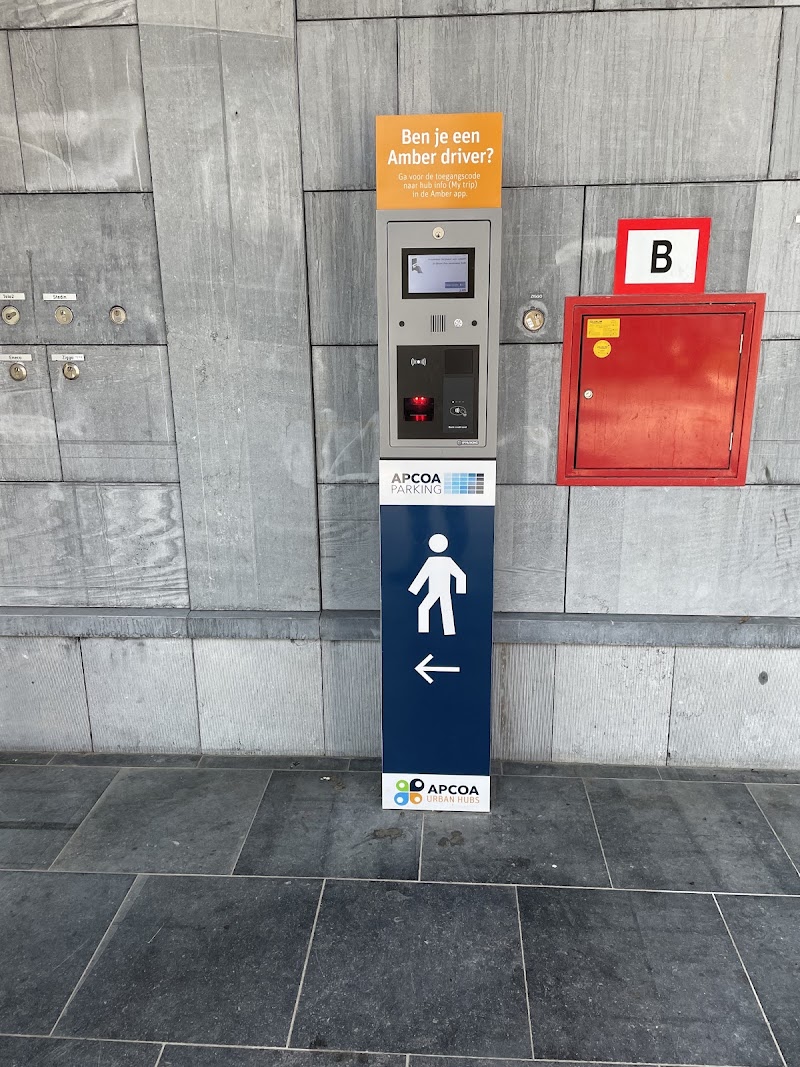 MOBIHUB | P+R Scheepvaartkwartier - MOBIHUB | P+R Scheepvaartkwartier, Van Vollenhovenstraat 5g, 3016 BE Rotterdam, Netherlands