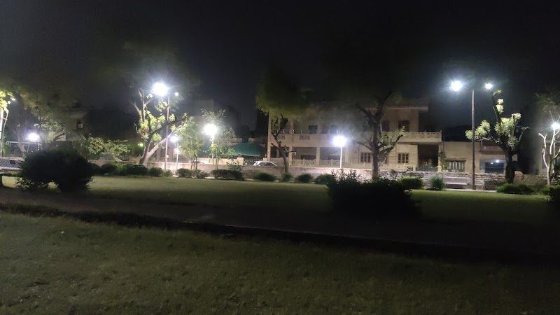Vivekanand Park - Vivekanand Park 62H8+6GG, Gate Number 1, Near Mahaveer Hospital, Sector-4, Madhuban, Jodhpur, Rajasthan 342005, India