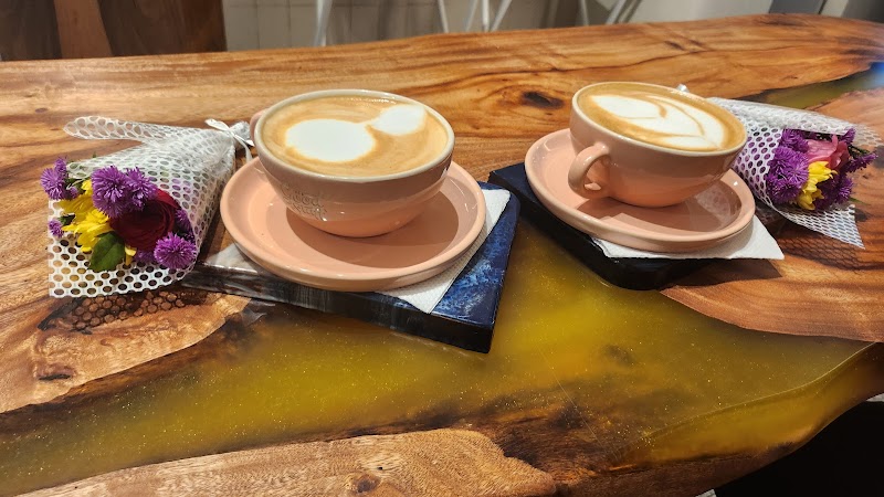 The Good Stuff | Bandra - The Good Stuff | Bandra Shop No. 1, Hardik Villa, Sherly Rajan Rd, next to Rizvi Collage, Rizvi Complex, Chuim, Bandra West, Mumbai, Maharashtra 400050, India