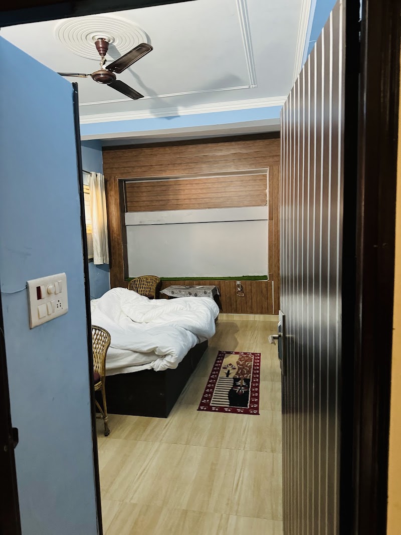Hotel Devoy inn - Hotel Devoy inn 3/1, Tapovan, Rishikesh, Uttarakhand 249192, India