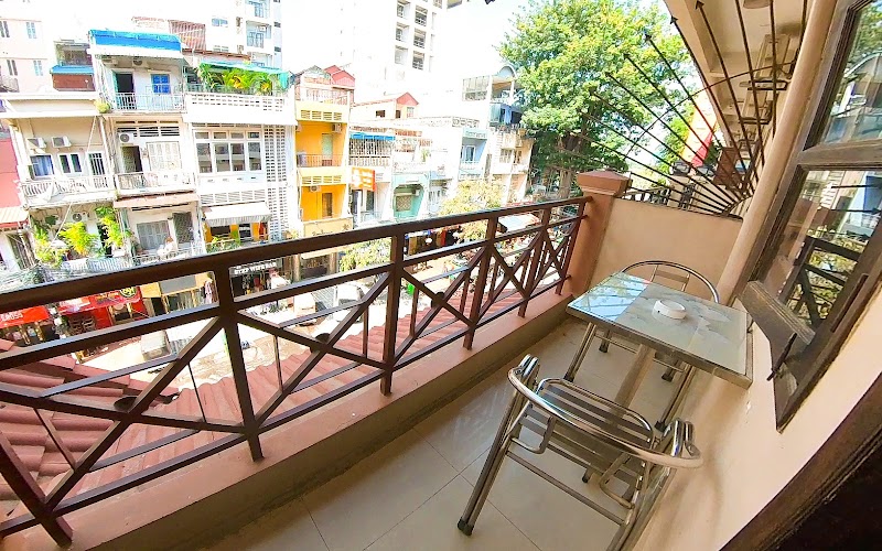 Riverside Hotel Phnom Penh