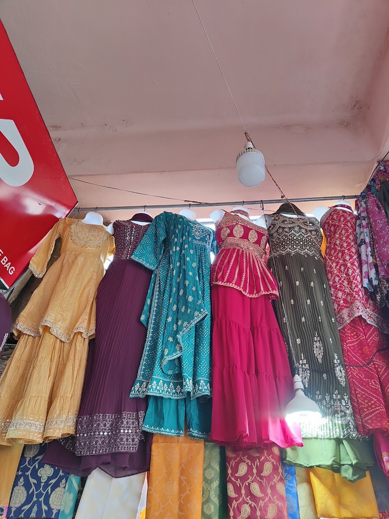 Gaudoliya Street Market, (Varanasi) - Gaudoliya Street Market, (Varanasi), 72, Dashashwamedh Ghat Rd, Lahori Tola, Varanasi, Uttar Pradesh 221001, India