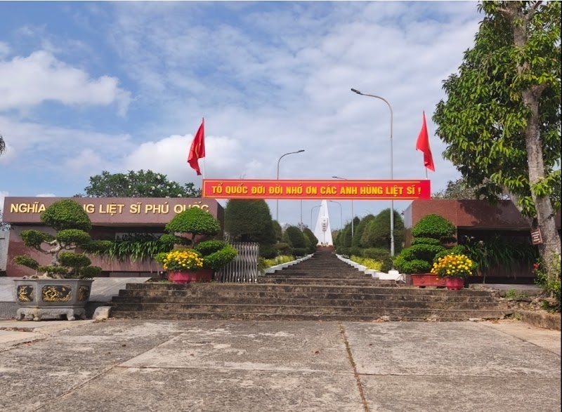 Phu Quoc Martyrs Cemetery - Phu Quoc Martyrs Cemetery, 6XJ9+JR4, Phu Quoc, An Giang, Vietnam