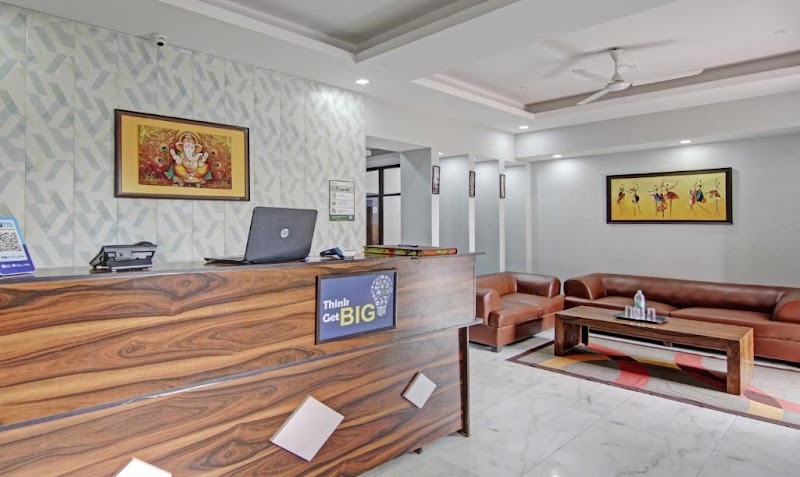 The Noida Grand Suites - The Noida Grand Suites 1st floor, B7, Block B, Sector 72, Noida, Uttar Pradesh 201316, India
