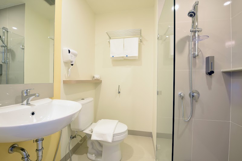 Hop Inn Hotel Aseana City Manila - Hop Inn Hotel Aseana City Manila, Lot 9 Block 5, near corner of Bradco Ave and Macapagal Blvd Aseana City, Aseana Business Park, N Abueva St, Baclaran, Parañaque, 1702 Metro Manila, Philippines