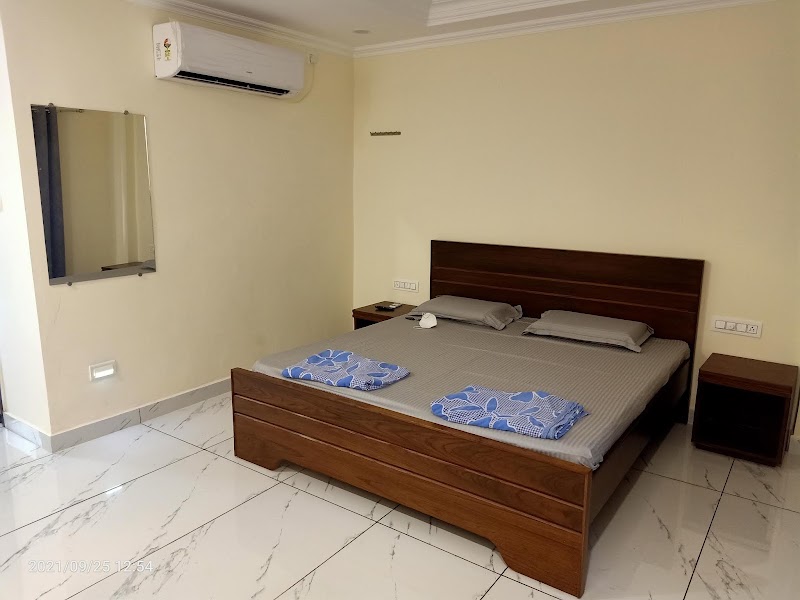 AGGARWAL BHAWAN - AGGARWAL BHAWAN Near Primary School, SBI ATM Ke Samne , Mukhiya Gali, Old, Rishikesh Rd, Bhagirathi Nagar, Bhoopatwala, Haridwar, Uttarakhand 249410, India