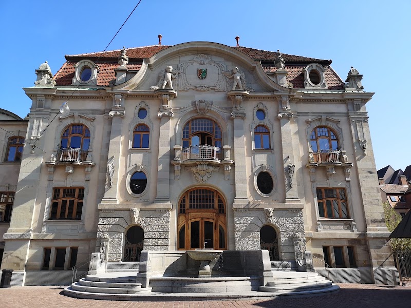 Musée Unterlinden - Musée Unterlinden Pl. des Unterlinden, 68000 Colmar, France