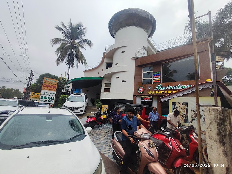 Navratna Udupi Pure Veg - Navratna Udupi Pure Veg, Candolim Rd, Gauravaddo, Calangute, Goa 403515, India