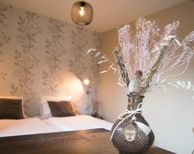 Hotel Restaurant Crasborn - Hotel Restaurant Crasborn Hoogstraat 6, 6017 AR Thorn, Netherlands