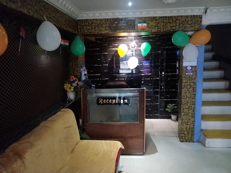 hotel glassy - hotel glassy Nandini Rd, Durgpara, Subhash Nagar, Bhilai, Chhattisgarh 490026, India