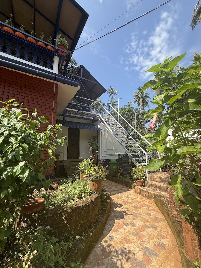 Curlies Blue House - 5BHK - Curlies Blue House - 5BHK 144/c, Monteiro Vaddo, Anjuna, Goa 403509, India