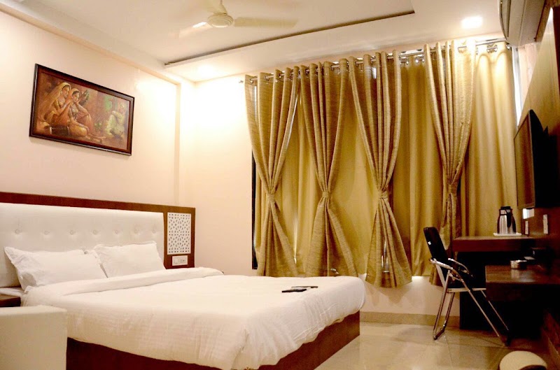 Shikhar darshan guest house - Shikhar darshan guest house mahakal lok, k samne, Kot Mohalla, Ganesh Colony, Jaisinghpura, Ujjain, Madhya Pradesh 456006, India