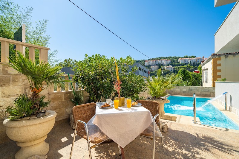 Apartments Villa Aura - Apartments Villa Aura Ul. Silvija Strahimira Kranjčevića 3a, 20000, Dubrovnik, Croatia