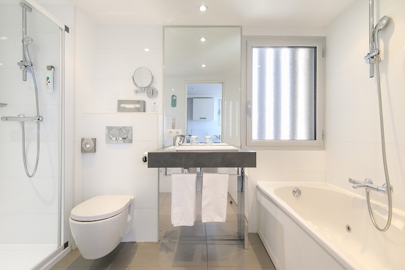 ibis Styles Menton Centre - ibis Styles Menton Centre 10 Rue Villarey, 06500 Menton, France