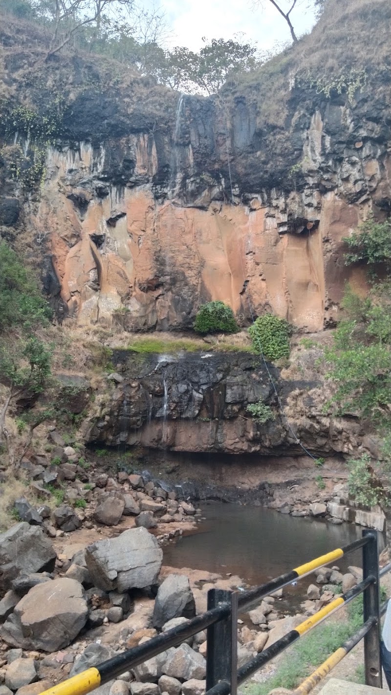 Hidden Waterfall ahead of Routwadi - Hidden Waterfall ahead of Routwadi, CXH3+J9, Olavan, Maharashtra 416212, India