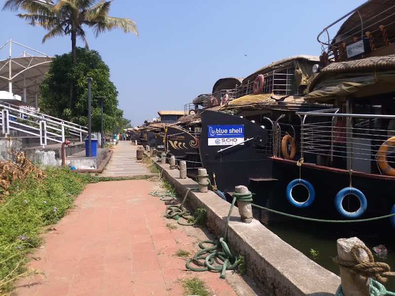 Punnamada Finishing Point Road - Punnamada Finishing Point Road, Alappuzha, Kerala, India