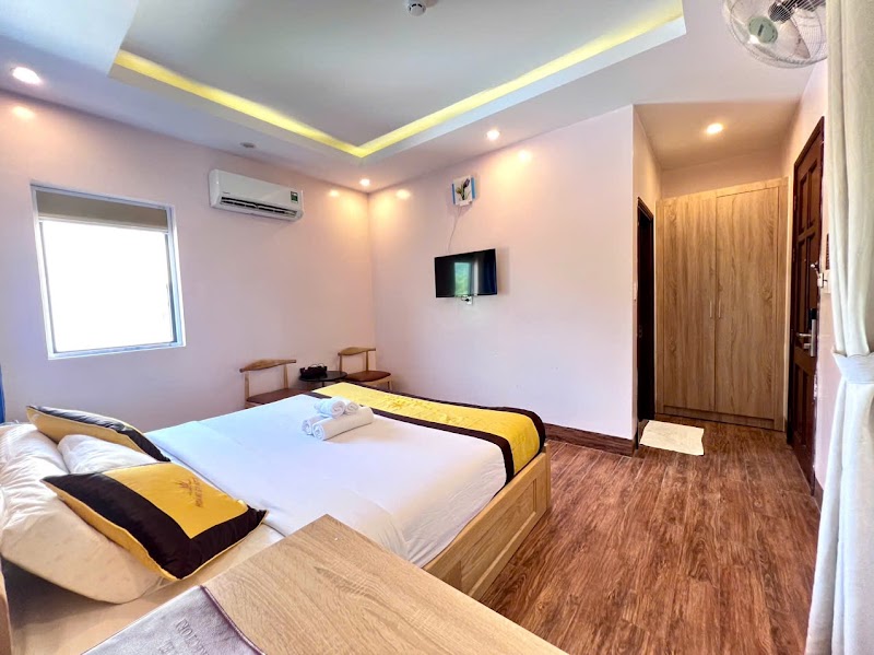 Khách sạn Hoàng Gia - Khách sạn Hoàng Gia, 17 Lê Duẩn, Côn Đảo, Hồ Chí Minh, Vietnam