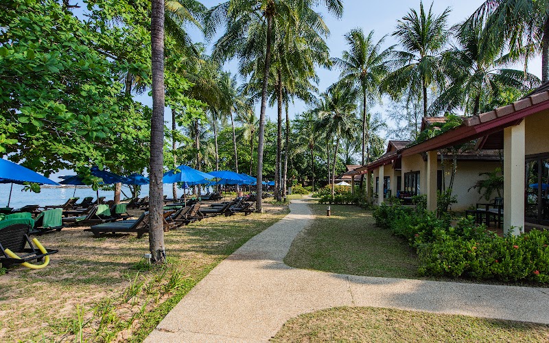 Nang Thong Beach Resort - Nang Thong Beach Resort, 13 8, Tambon Khuekkhak, Amphoe Takua Pa, Chang Wat Phang-nga 82190, Thailand