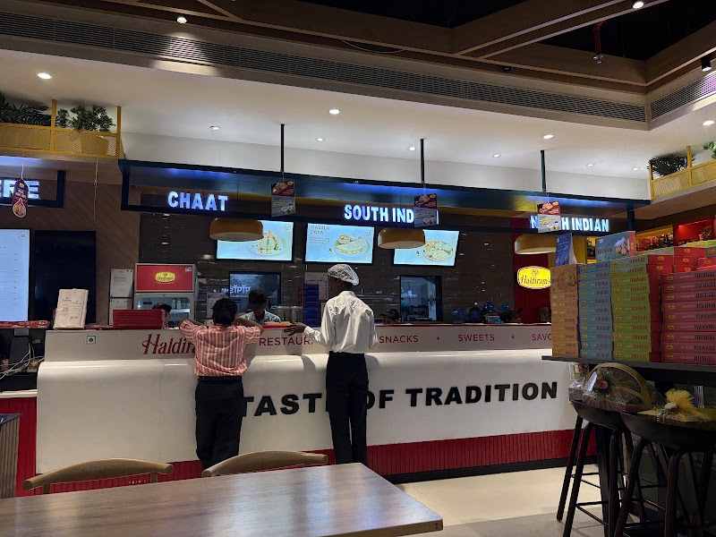 Haldiram's - Haldiram's Located in- Phoenix Marketcity Mumbai, Shop No.7, second Floor, Lal Bahadur Shastri Marg, Patelwadi.Kurla, Kamani, Kurla West, Kurla, Mumbai, Maharashtra 400070, India