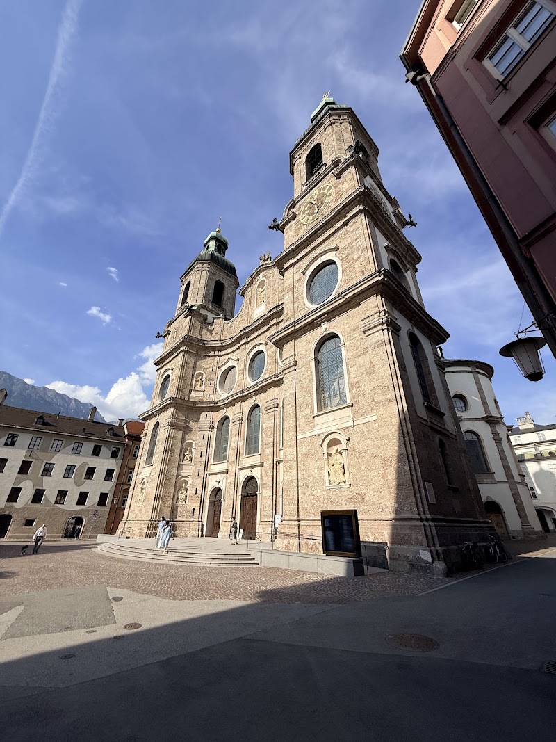 Herzog-Friedrich-Straße - Herzog-Friedrich-Straße Herzog-Friedrich-Straße 21, 6020 Innsbruck, Austria