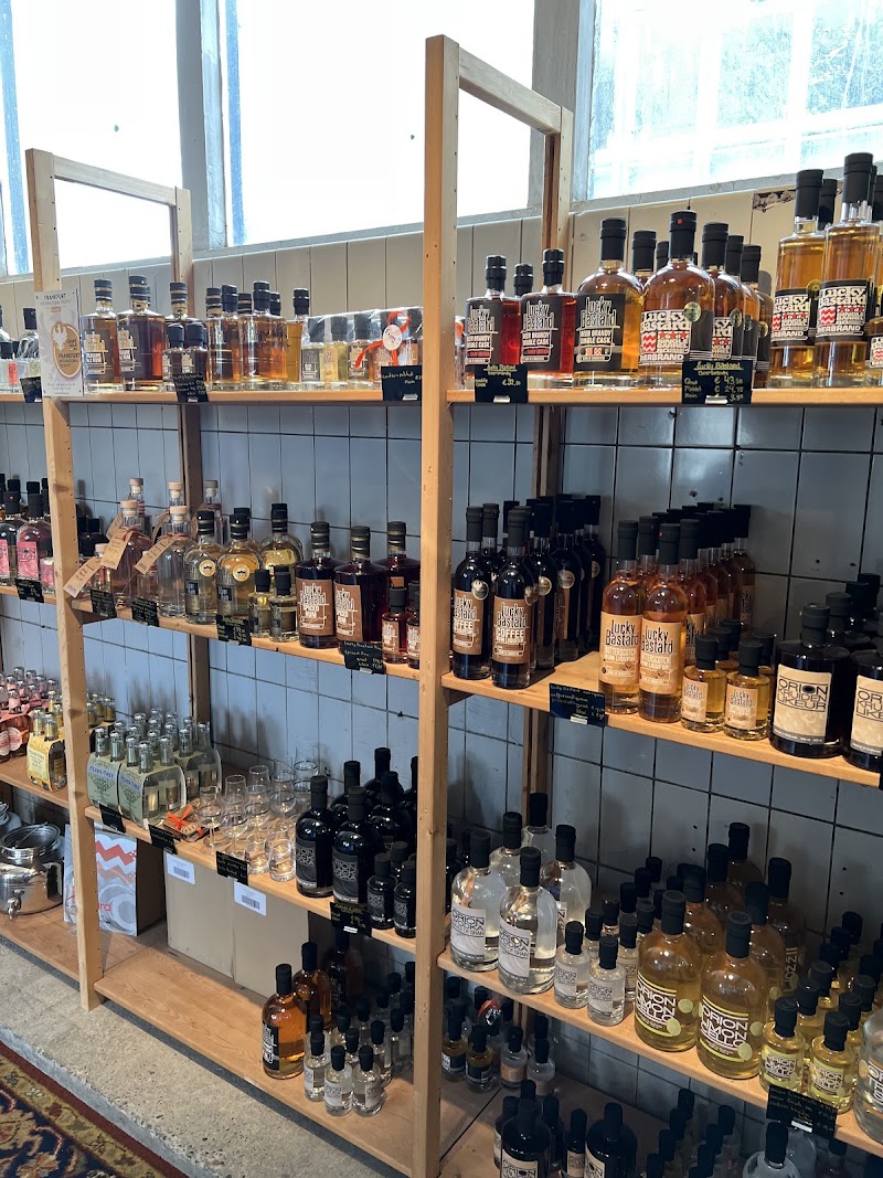 Bottle Distillery - Bottle Distillery Kanaaldijk-Zuid 1D, 5643 TZ Eindhoven, Netherlands