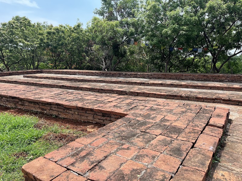 Thotlakonda Buddhist Monastery - Thotlakonda Buddhist Monastery, RCH5+CM3, Kapuluppada, Andhra Pradesh 531163, India