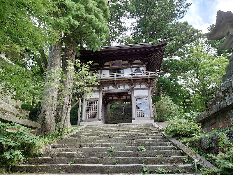 Daisenji Temple - Daisenji Temple, 9 Daisen, Saihaku District, Tottori 689-3318, Japan