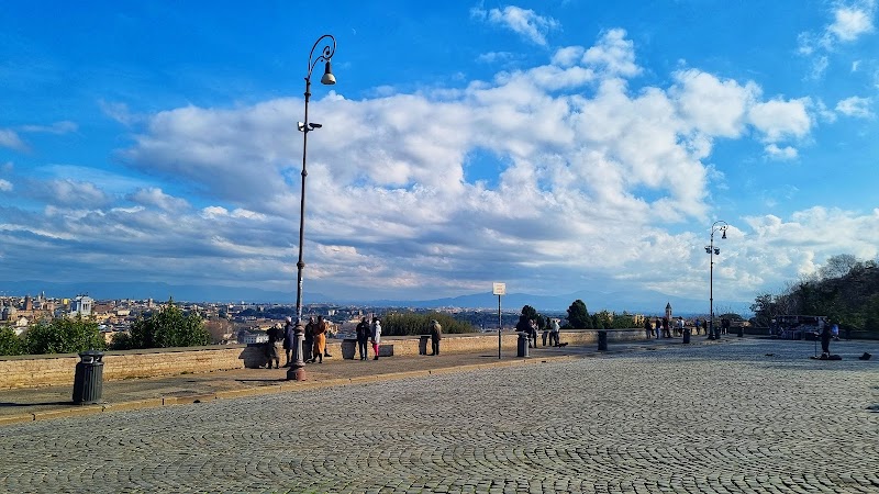 Piazzale Giuseppe Garibaldi - Piazzale Giuseppe Garibaldi, 00165 Roma RM, Italy