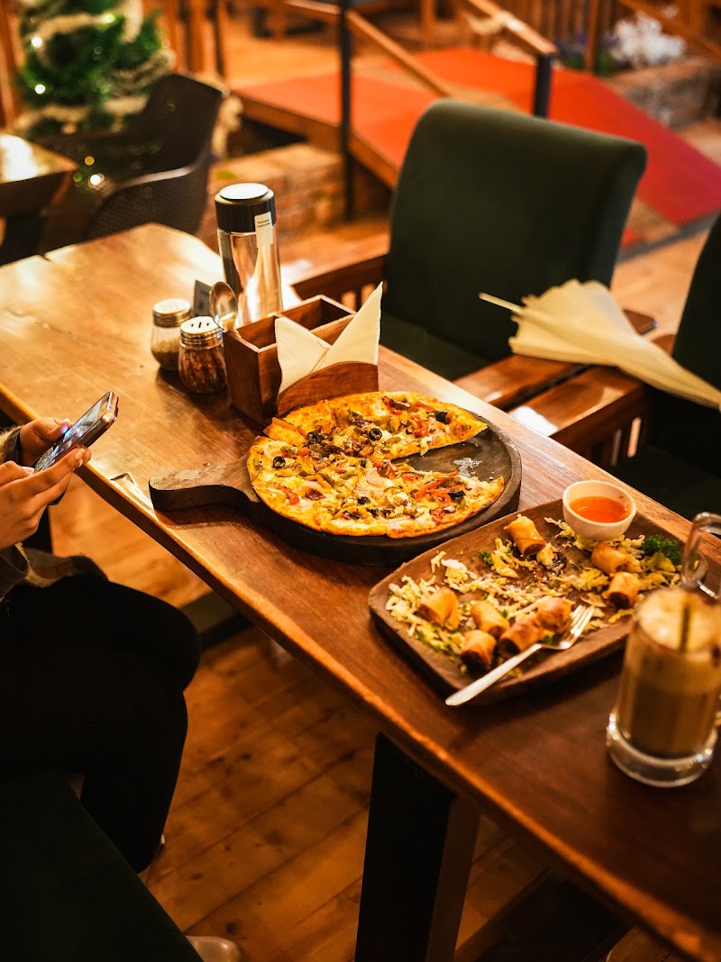 Mugz Cafe & Bar - Mugz Cafe & Bar Faridabad - Gurgaon Rd, opposite Valley View Estate, Gwal Pahari, Gurugram, Bandhwari, Haryana 122003, India