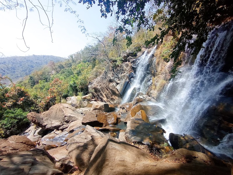 Bamni Falls - Bamni Falls, Ajodhya Hills Rd, Barria, West Bengal 723152, India