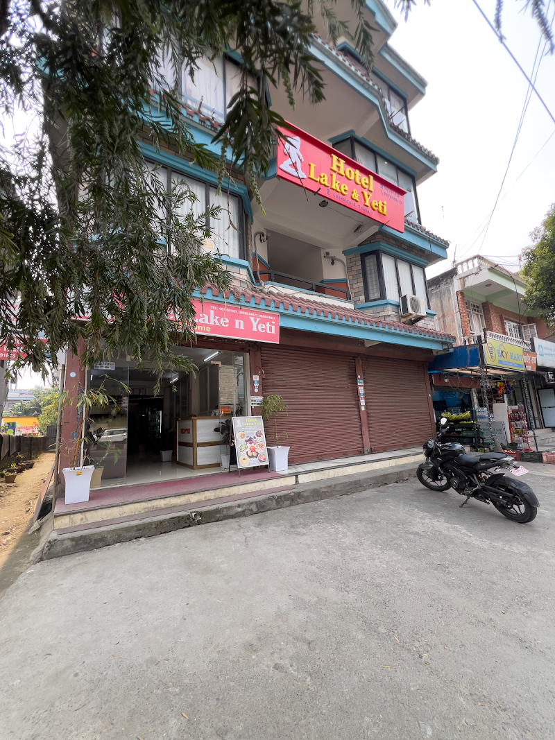Hotel Lake n Yeti - Hotel Lake n Yeti, Lakeside Rd, Pokhara 33700, Nepal