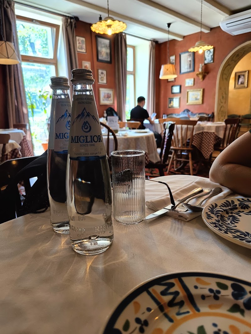 Del Papa - Del Papa, 1 этаж, Kabanbay Batyr St 83, Almaty 050000, Kazakhstan