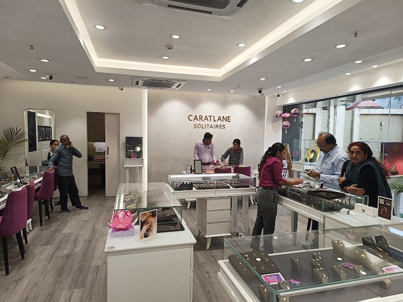 CaratLane Jewellery Vinayak Plaza, Varanasi - CaratLane Jewellery Vinayak Plaza, Varanasi, Lahurabir Rd, Shop 11, Ground Floor, Tower A, Maldahiya Crossing, Maldahiya, Chetganj, Varanasi, Uttar Pradesh 221002, India