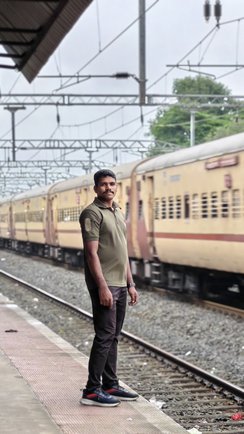 Malavli Railway Station - Malavli Railway Station, PFVJ+PF9, Ekvira Devi Rd, Malavli, Maharashtra 410405, India