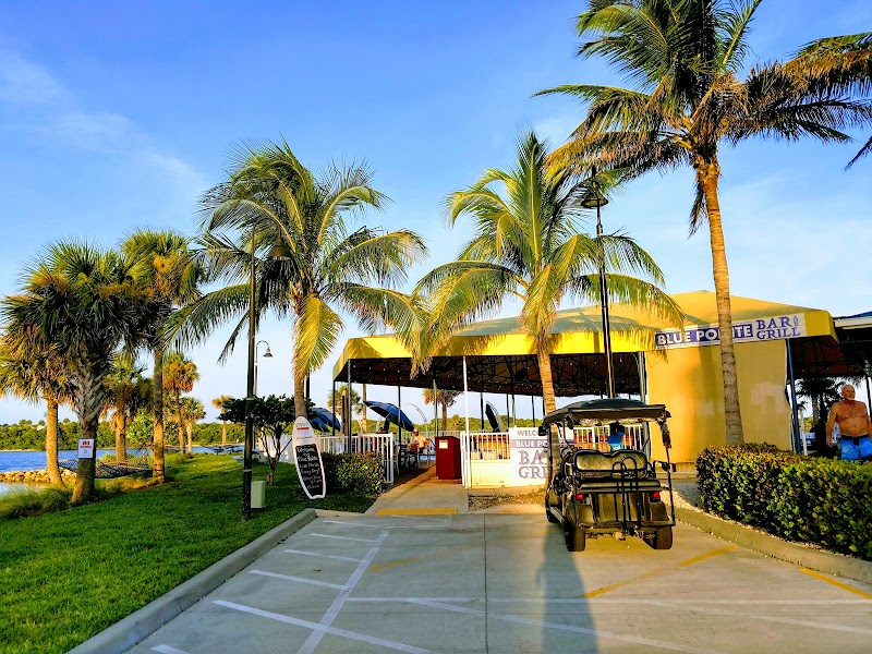 Jupiter Pointe Club and Marina - Jupiter Pointe Club and Marina 18753 SE Federal Hwy, Tequesta, FL 33469, USA