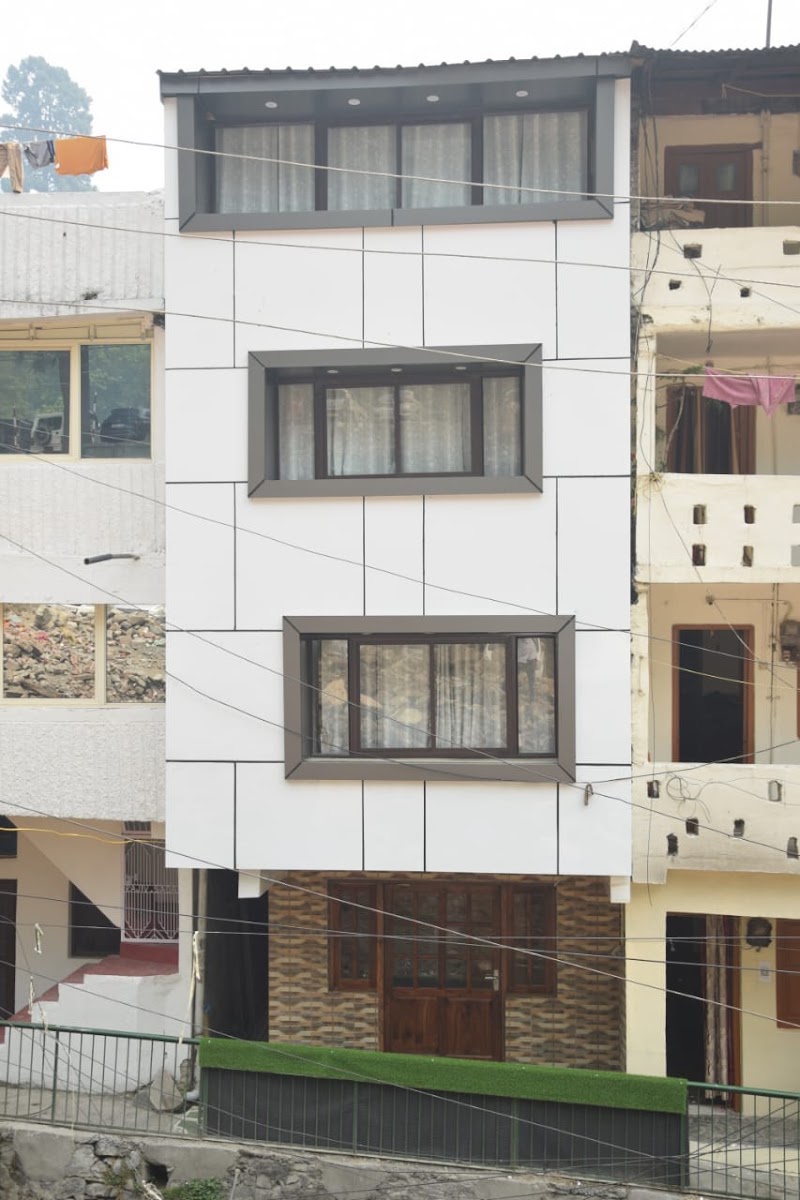 Wooden Stays - Wooden Stays, opposite Metropol Parking, Mallital, Nainital, Uttarakhand 263001, India
