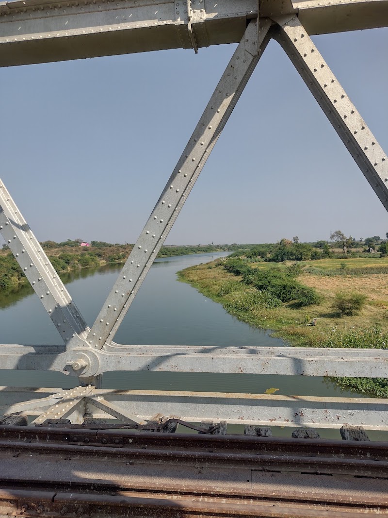 British Era Railway Bridge - British Era Railway Bridge, R9X4+2H9, Lakhpuri, Maharashtra 444107, India