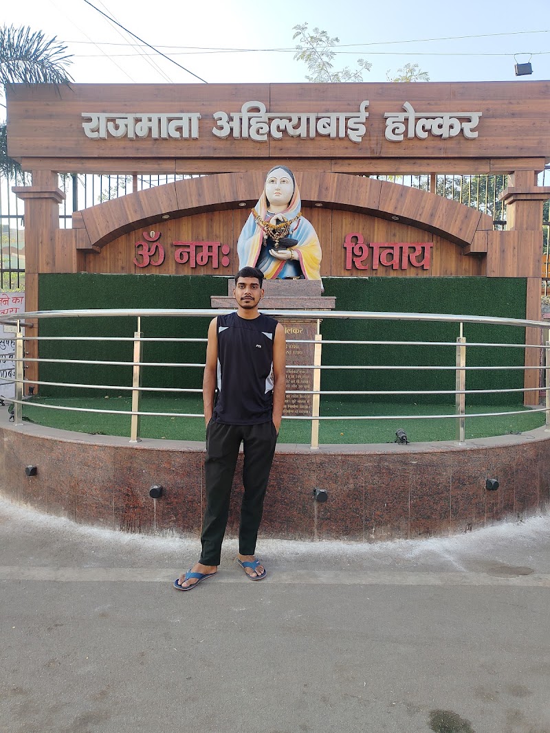 Ahilya Bai Chowk - Ahilya Bai Chowk, 6JWX+H7W, Bajrang Mandir Rd, Govind Nagar, Raipur, Chhattisgarh 492001, India