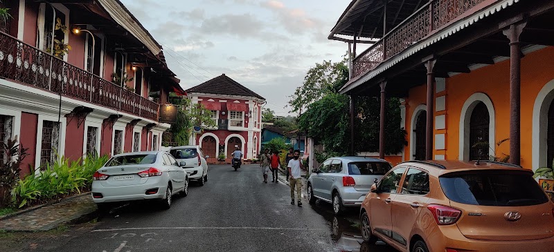 FRWJ+38R - FRWJ+38R, E-212, Rua 31 de Janeiro, Fontainhas (quarter), Altinho, Panaji, Goa 403001, India